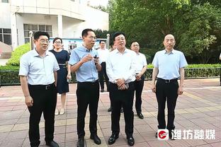 15+助&0失误场次：斯托克顿保罗前二 哈利伯顿第三仅用了225场